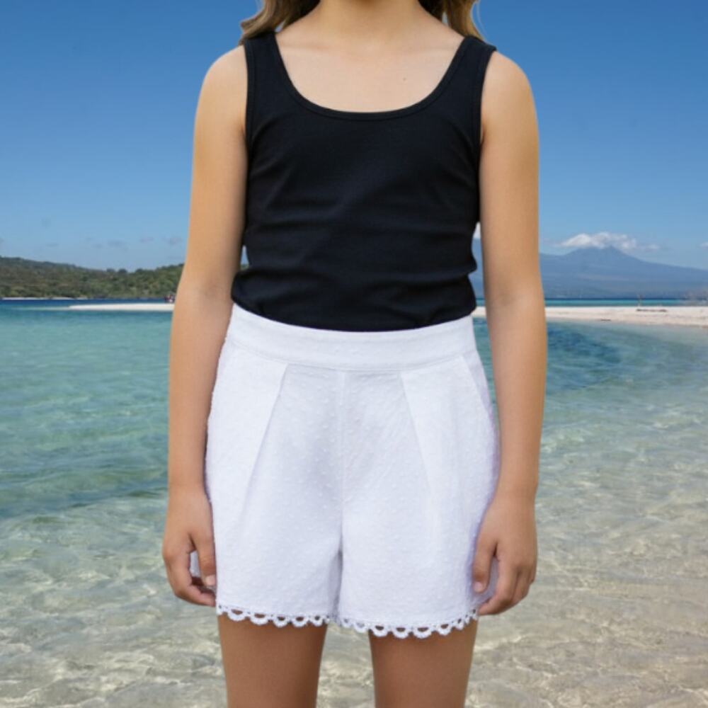 NWT Simplee Shorts Junior LARGE High Waist White Cotton Lined Crochet Hem Summer - Picture 1 of 12